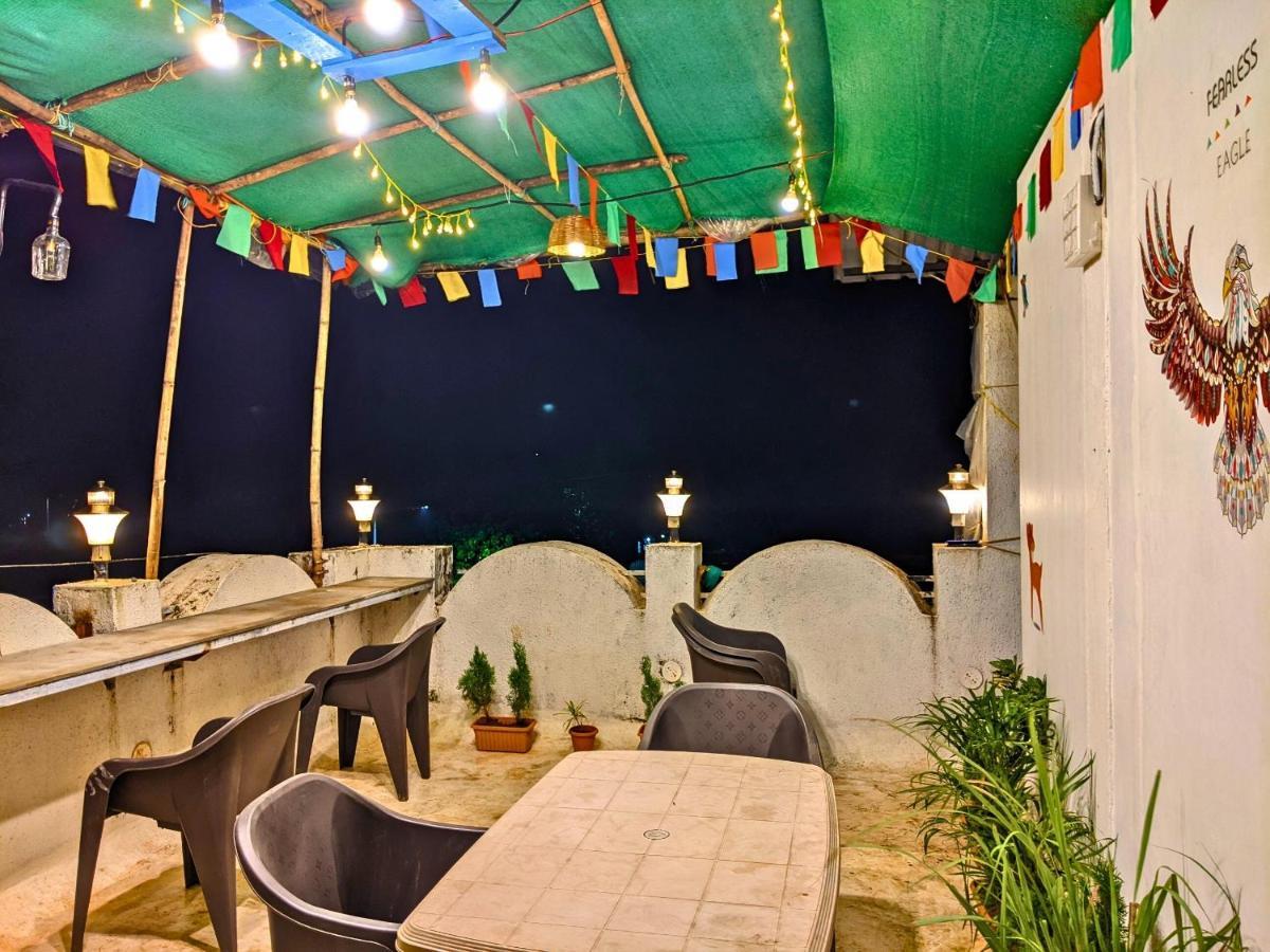 Awaara Backpackers Hostel, Alibág Kültér fotó