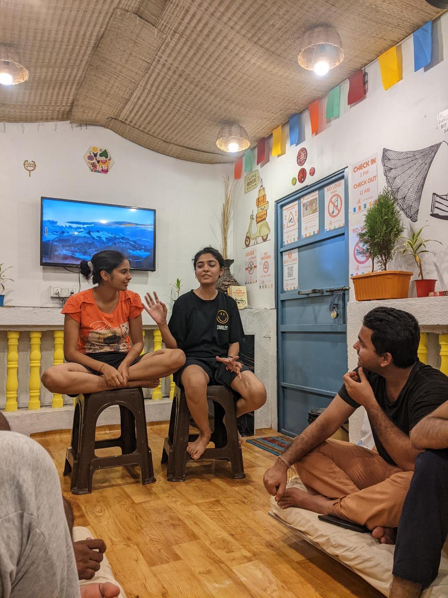 Awaara Backpackers Hostel, Alibág Kültér fotó